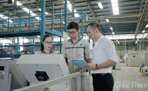 Chuyển đổi sang công nghiệp 4.0: Tạo giá trị và sức cạnh tranh mới