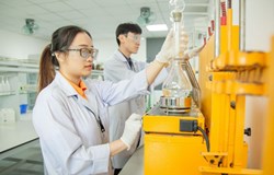 Bộ Chính trị ban hành Nghị quyết về phát triển và ứng dụng công nghệ sinh học