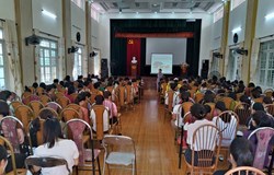 Tập huấn cập nhật kiến thức an toàn thực phẩm cho lãnh đạo quản lý và nhân viên nấu ăn tại các trường học trên địa bàn thành phố Cao Bằng